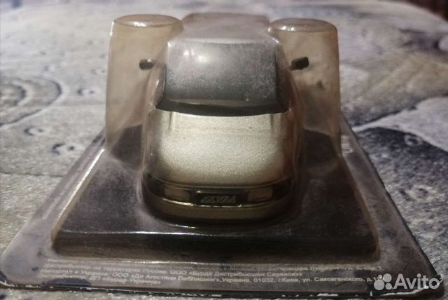 Модель автомобиля 1/43