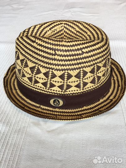 Головной убор, шляпаVolcom