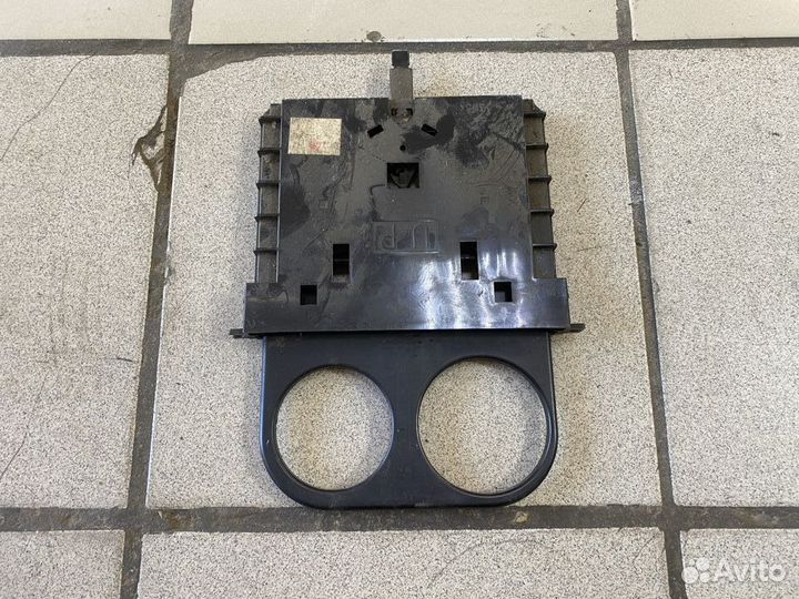 Подстаканник Mazda 323 BA