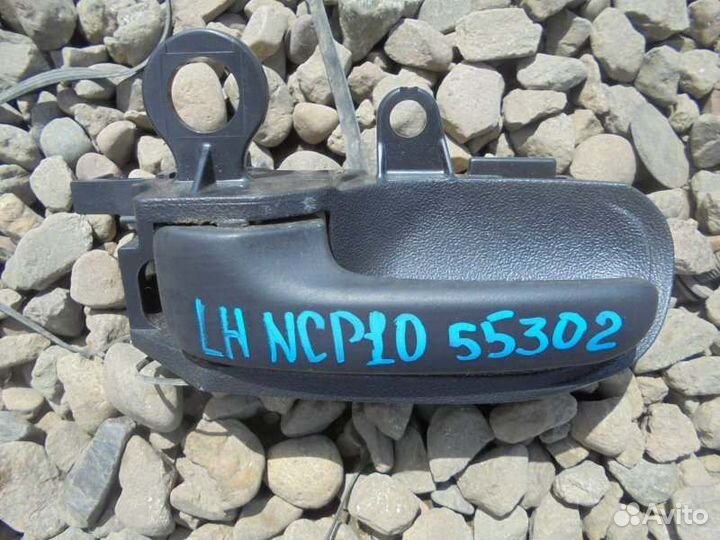 Ручка двери внутренняя левая Toyota Vitz SCP10