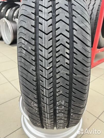 Austone ASR71 225/70 R15C 112R