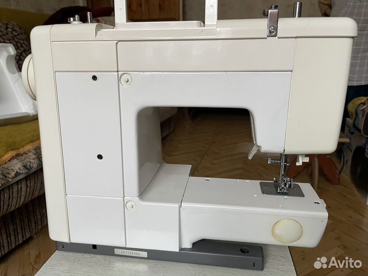 Продаю швейную машинку «Брайзер»»