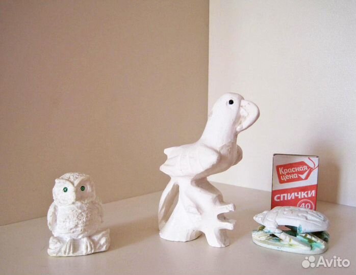 Ваза и статуэтки из Египта