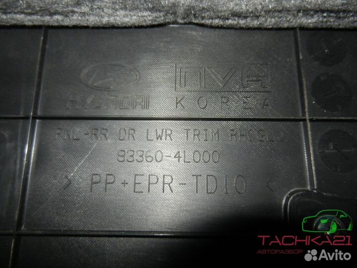 Обшивка задней правой двери Hyndai Solaris (10-17)