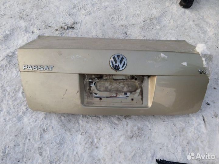 Крышка багажника Volkswagen Passat