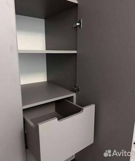 Шкаф классический