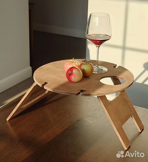 Сервировочный винный столик