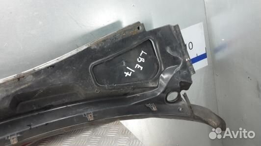 Накладка декоративная (жабо, дождевик) chrysler 30