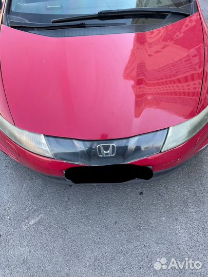 Радиаторная решётка honda civic 5D 2008