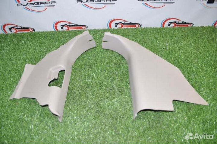 Пластик салона (парой) Cadillac Escalade GMT820