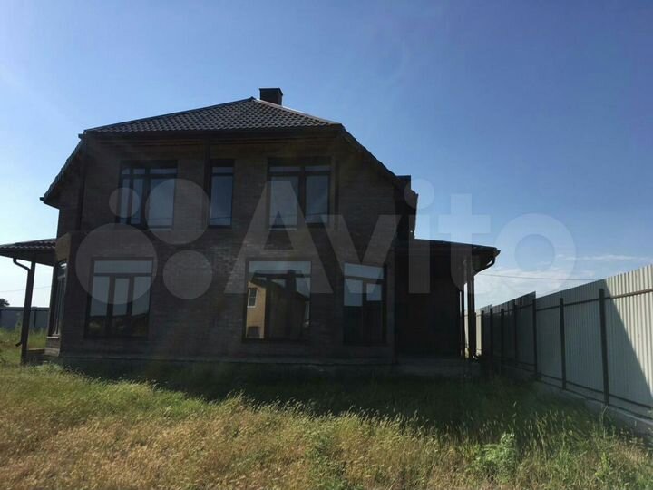 Дом 205 м² на участке 5 сот.