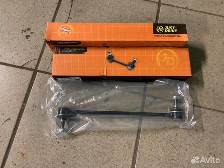 Стойка стабилизатора передняя Mitsubishi Galant