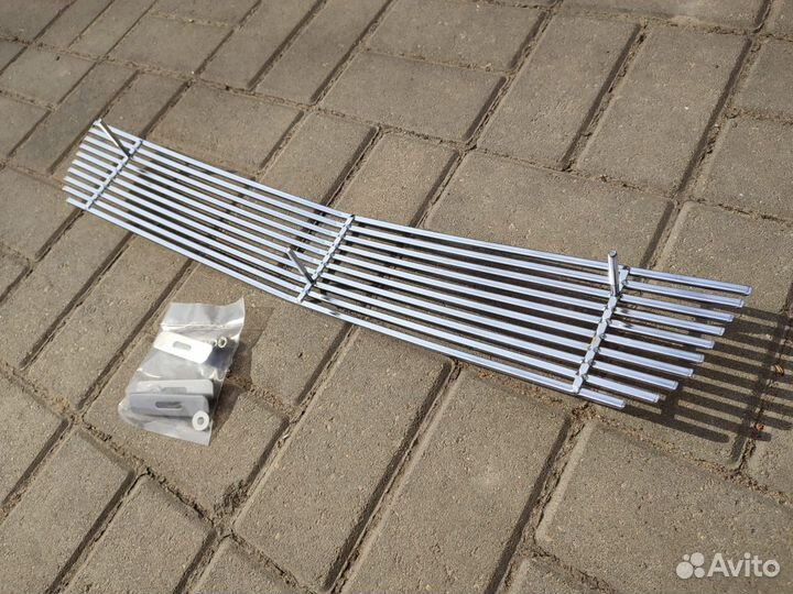 Решетка в бампер Chevrolet Cruze 2009-2012