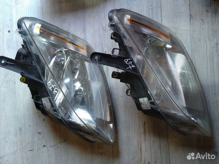 Фара правая Ford C-Max