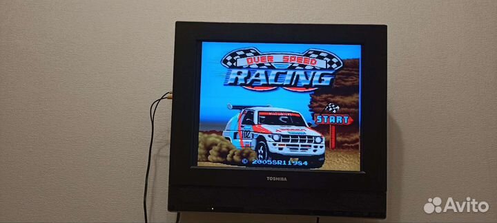 Игривая приставка гонки