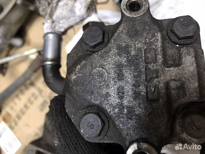 Насос гур VW Transporter 1.9 TDI