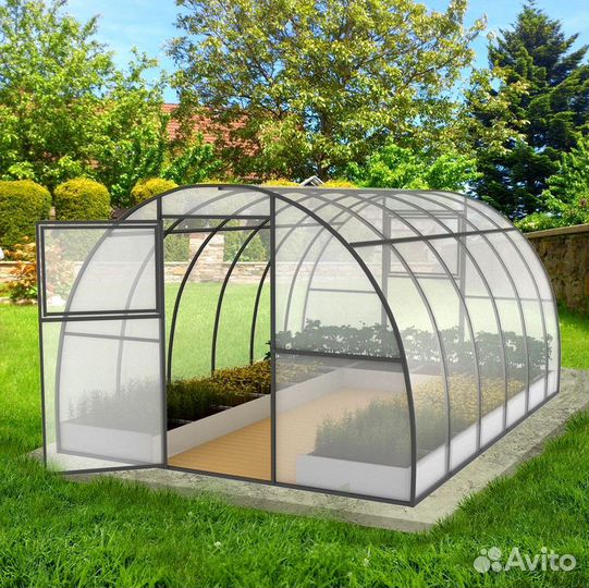 Теплица с поликарбонатом