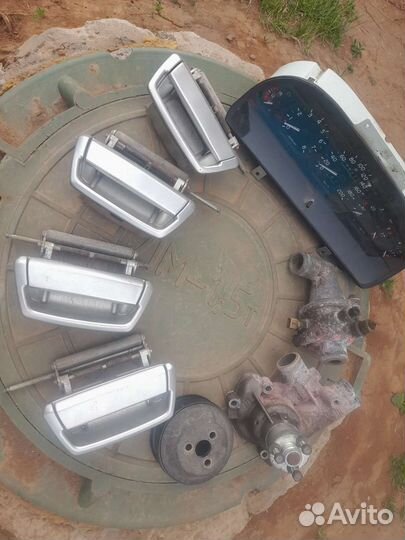 Дверные ручки волга 31105