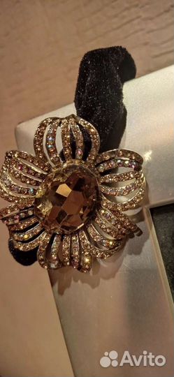 Резинка для волос с цветком.Турция