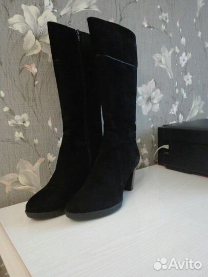 Новые зимние сапоги