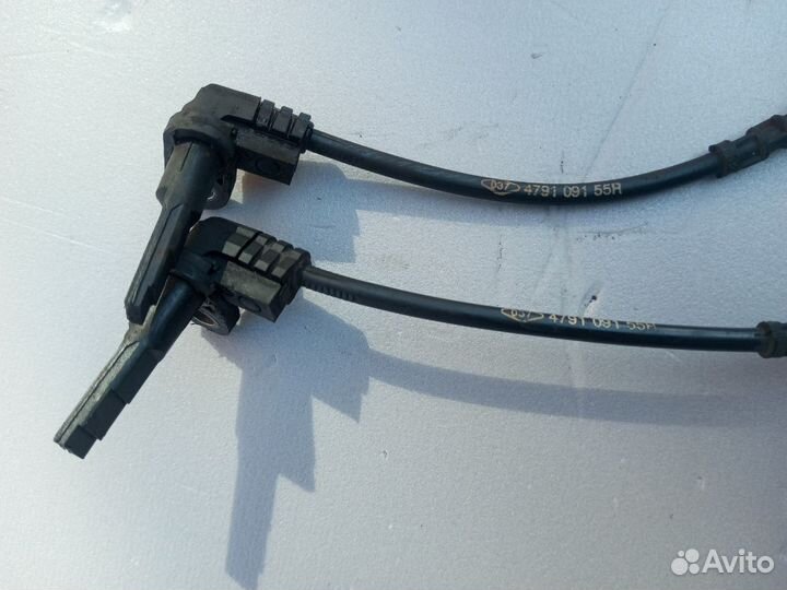 Датчик ABS передний Renault Duster 2013