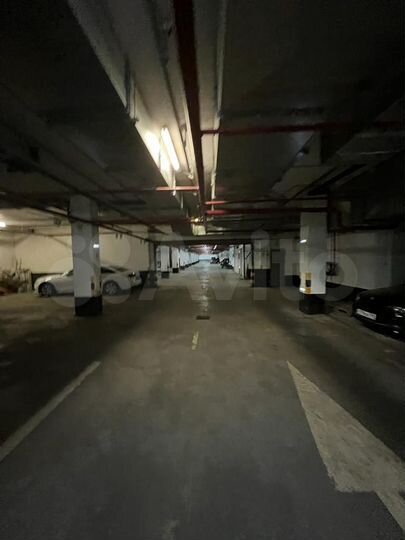 Машиноместо, 14 м²