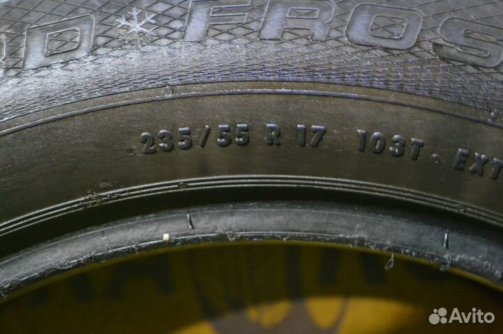 Gislaved Nord Frost 5 235/55 R17