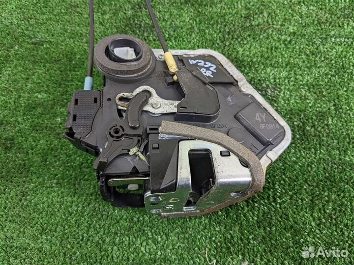 Замок двери задней правой Suzuki Grand Vitara 2008