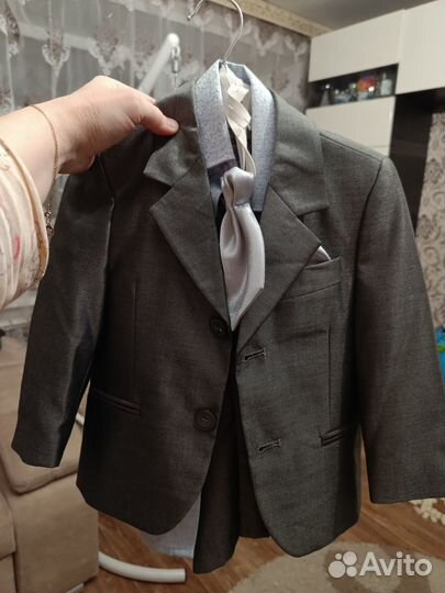 Классический костюм на мальчика 1-2 года