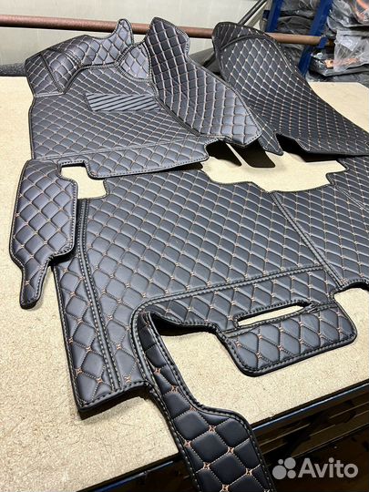 3d коврики на Land cruiser 200. В наличии