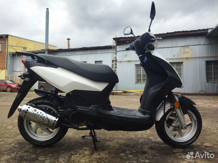 Скутер SYM Orbit 50