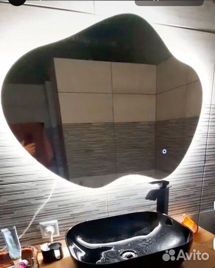 Зеркало с подсветкой 90х70