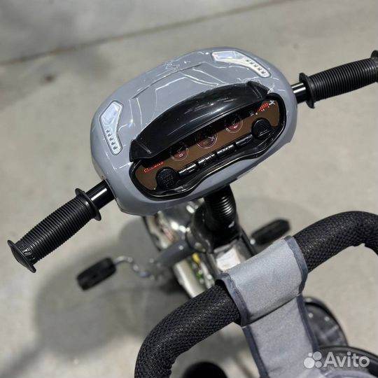 Детский велосипед с родительской ручкой