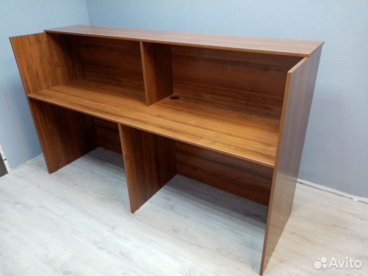 Стойка ресепшн, новая