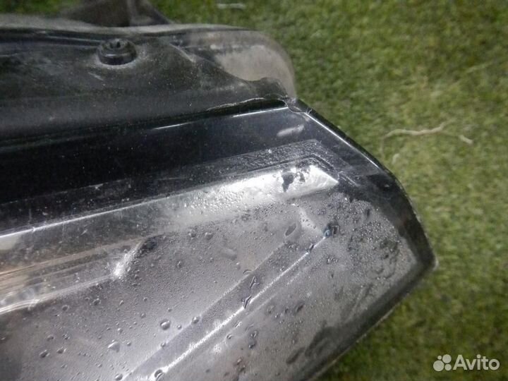 Фара правая Volkswagen Passat