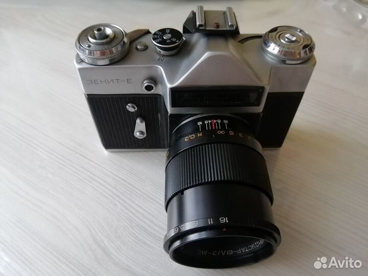 Пленочный фотоаппарат 