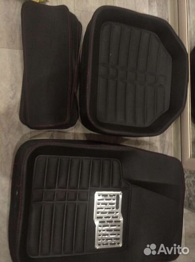 Универсальные коврики кожаные новые