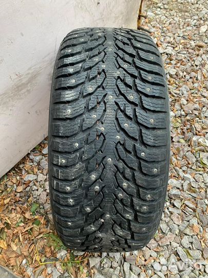 Nokian Tyres Hakkapeliitta 9 275/50 R20