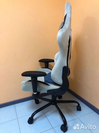 Компьютерное игровое (геймерское) кресло. Новые