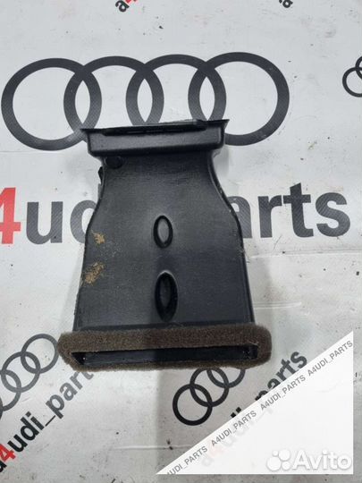 Дефлектор обдува салона Audi S4 B8 Бензин 8K0857042