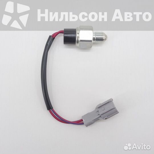 Датчик заднего хода isuzu ELF, JMC