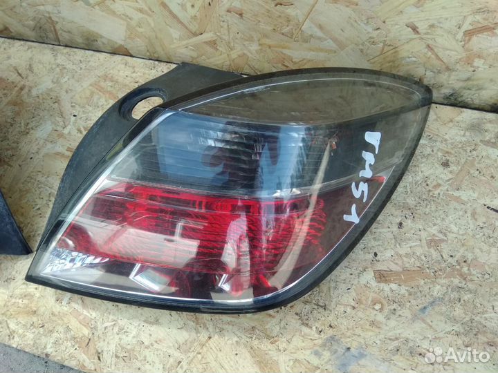 Задние фонари Опель Астра Н GTC