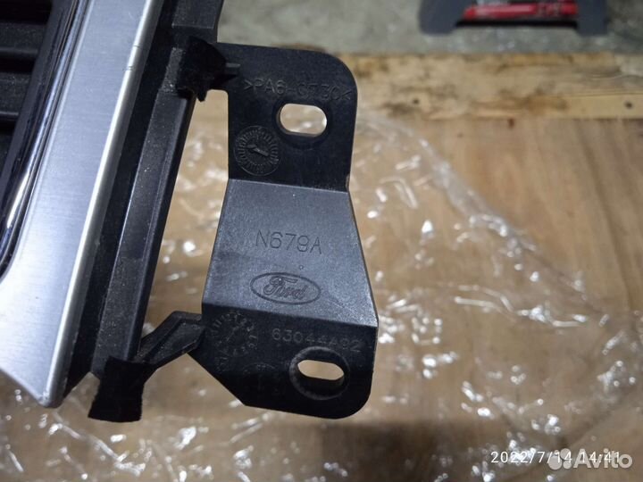 Воздуховод центральный ford Mustang 5