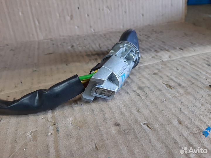 Замок зажигания LADA Granta FL