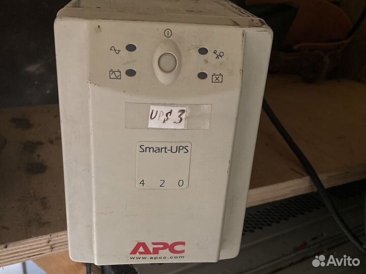 Ибп APC Back-UPS еs 525