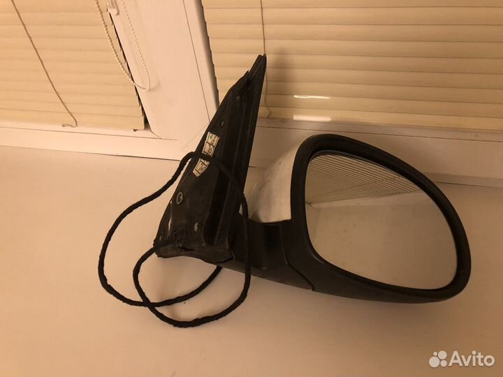 Зеркало правое переднее Фольксваген Тигуан