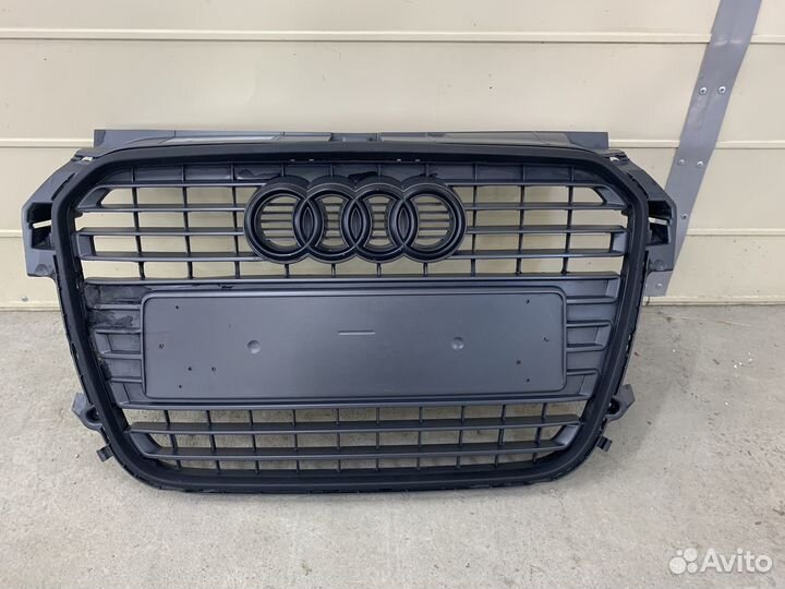Решетка радиатора Audi A1 Дорестайлинг