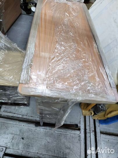 Парта (стол для занятий)