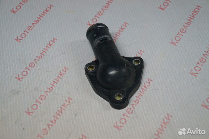 Nissan 13049-9F600 Крышка термостата