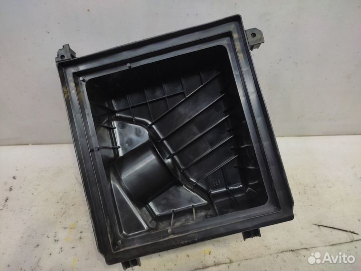 Крышка корпуса воздушного фильтра Toyota Camry